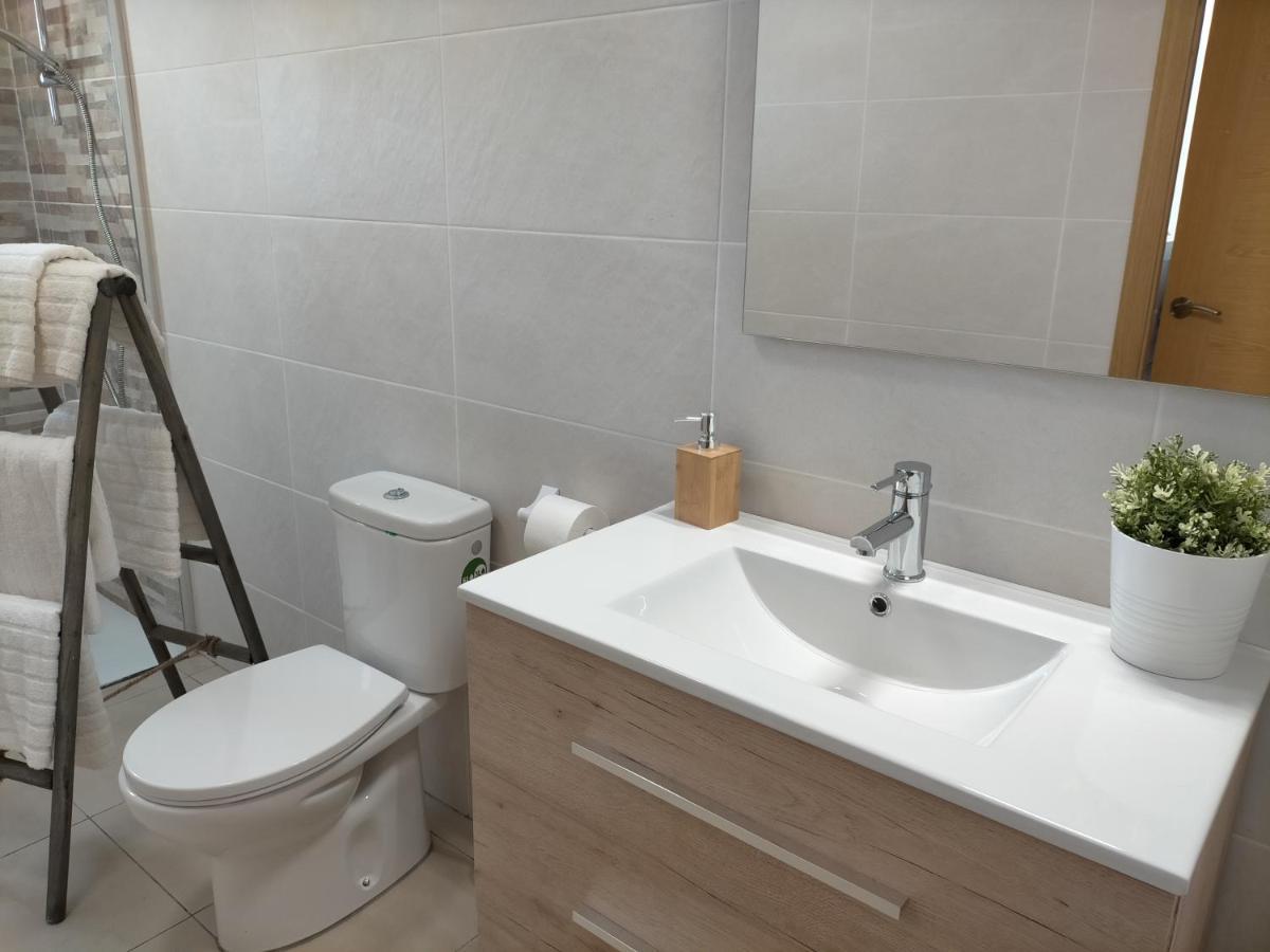 Apartamento Loft, Jardin Y Piscina Privada Romanya de la Selva Exterior photo